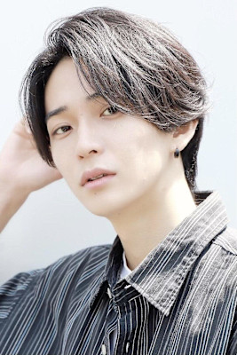 ミディアム耳かけショート