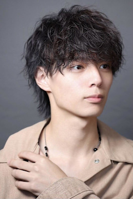 波巻きゆるふわマッシュウルフ