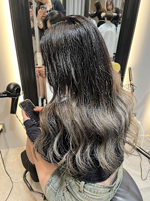 【Lolonois中津】ホワイトグレージュ×グラデーション