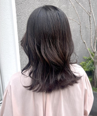 暗めグラデーション　くびれミディアム