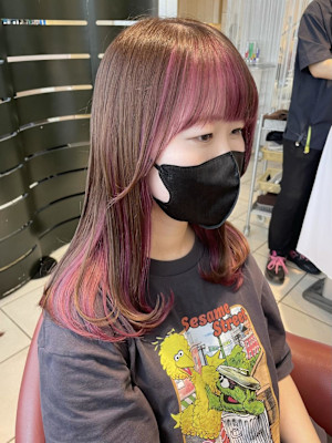 ピンクインナーで魅せるおしゃれヘア