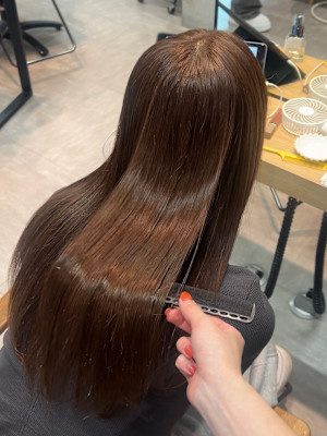 明るいカラー履歴にも縮毛矯正