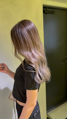 外国人風グレージュバレイヤージュ