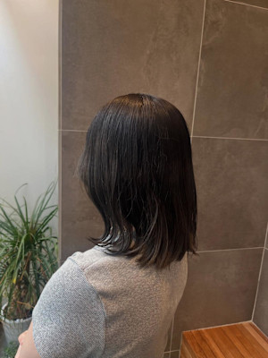 ダークグレージュ