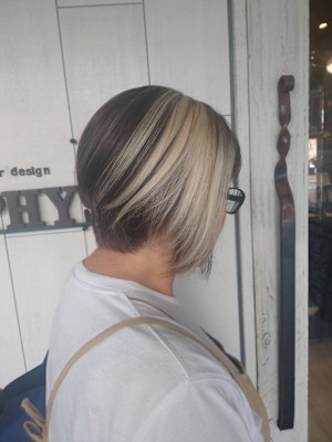 お洒落なポイントメッシュでアシメスタイル