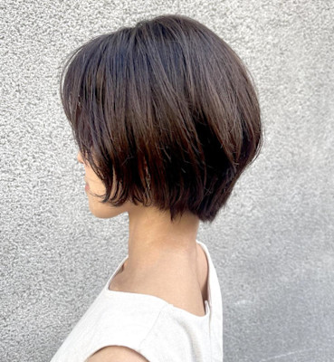 クセ毛でもまとまる　大人ショート