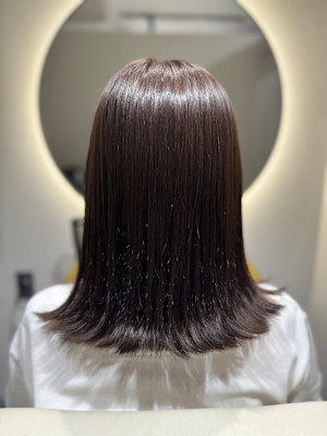 メテオで艶感シルバーカラー×ミディアム