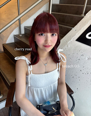 チェリーレッド