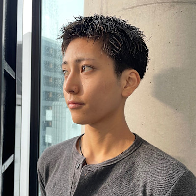 メンズ　スパイキーショート