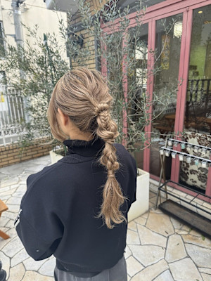 ポニーテールアレンジ