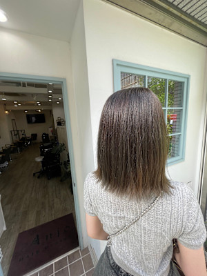 透明感ベージュ