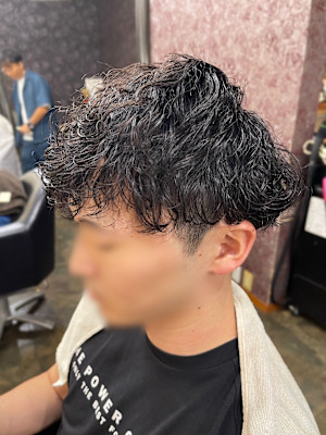 【直毛さん必見！カール感で魅せる爽やかさ！】スパイラルパーマ