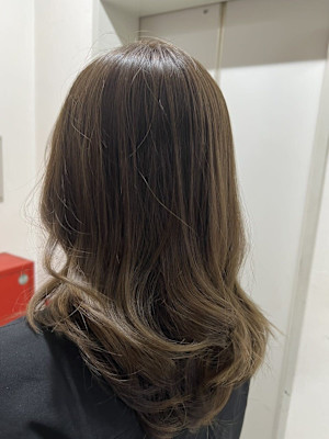 オリーブカラーオリーブベージュ