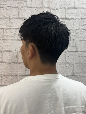 ツーブロ／刈り上げ／アップバング