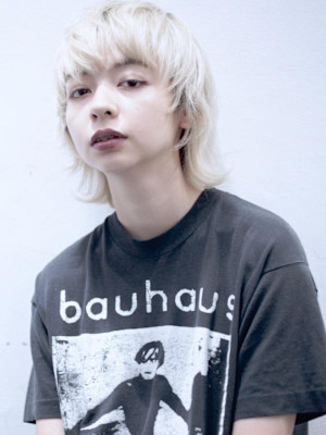 くびれヘアアプリコットオレンジレイヤーカットイメチェン美髪