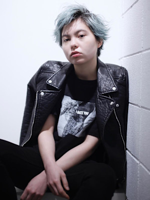 くびれヘアアプリコットオレンジレイヤーカットイメチェン美髪