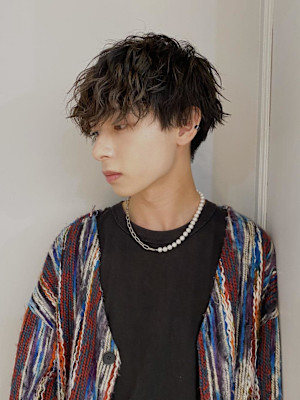 メンズ刈り上げショートマッシュ波巻きパーマ横浜