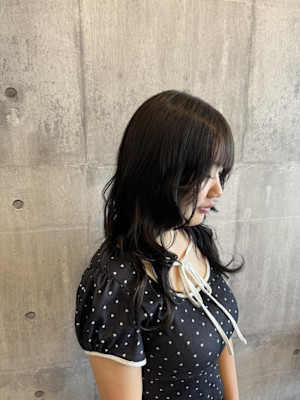 ダークグレージュ