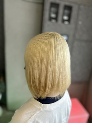 ブロンドボブスタイル