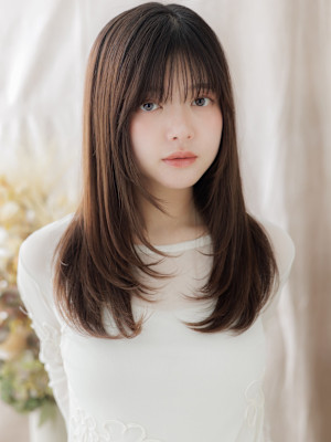 暗髪アッシュブラウン重軽ロングレイヤー　マロンベージュ