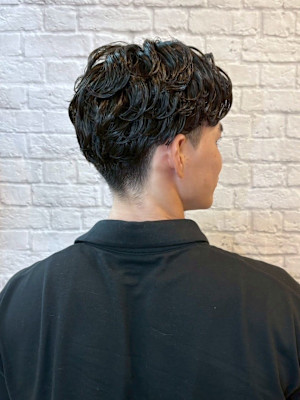 新宿エリア人気／大人のビジネスパーマ【新宿/理容室】