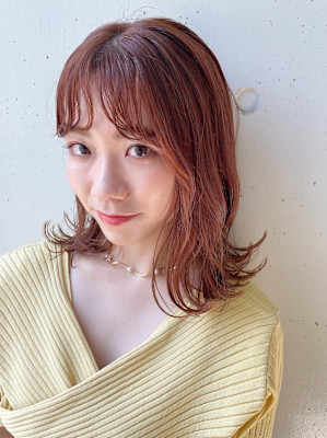 〈medium〉外ハネ○コーラルオレンジ