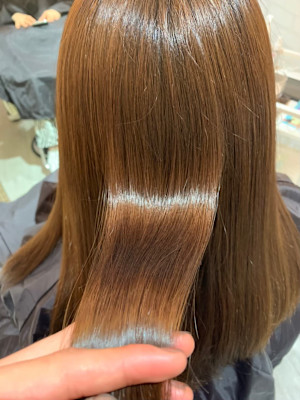 ストレートのセミミディアムスタイル