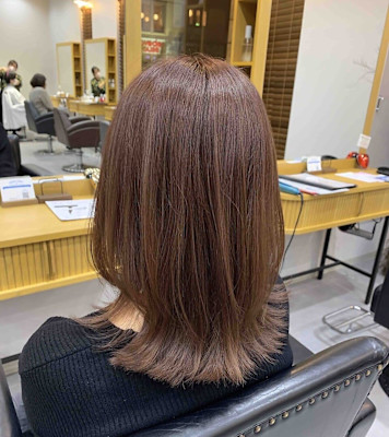 外ハネくびれスタイル