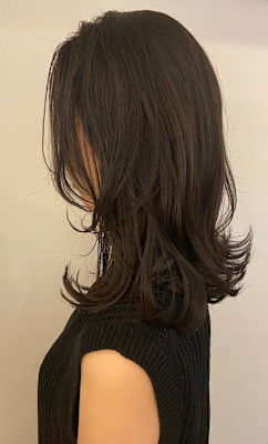 +ONE　カーキグレージュ×くびれレイヤー