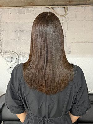 レイヤーロング髪質改善ストレートパーマ艶髪
