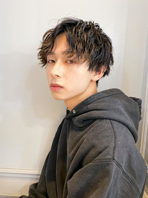 メンズパーマ波巻きパーマ刈り上げマッシュ横浜