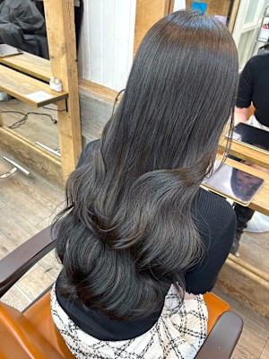 丸型卵形韓国顔まわりエアリーロング美髪ピンクブラウン