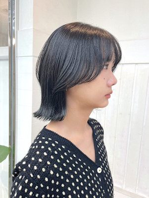 韓国ネイビーブラックイメチェンウルフハッシュカット