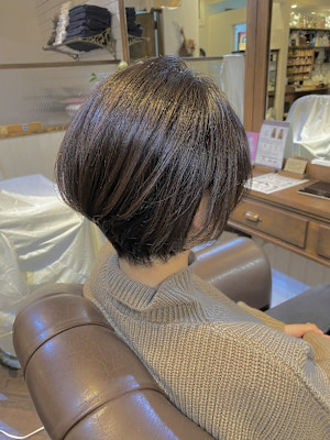 質感UPショートボブ