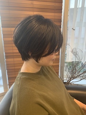 前下がりショートボブ