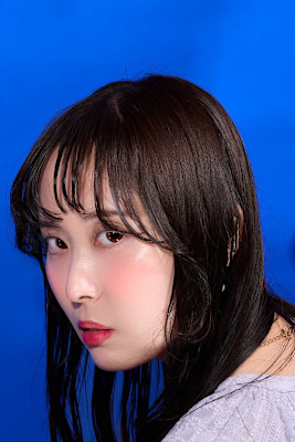 Mocha Greige × 大人可愛い顔周りレイヤーカット