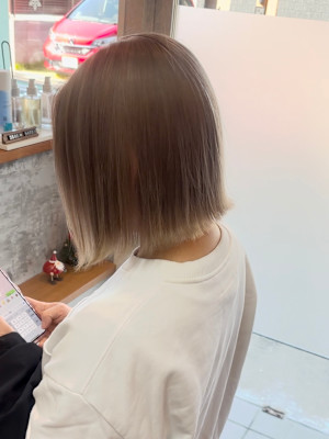 BLUE&Co. 八尾美容室×スタイル