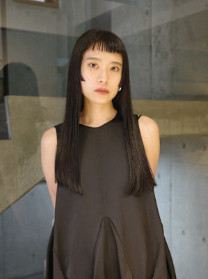 【田中結】ロング　眉上バング　ストレートパーマ　うるつや