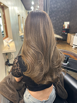 【ツヤ・透明感・柔らかさが魅力✨️】シアーベージュハイライト