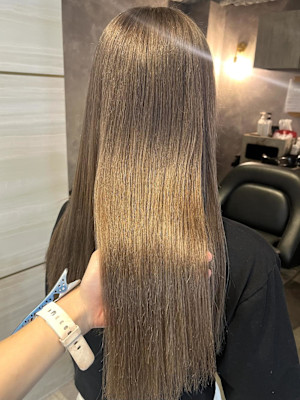 《高橋亜美》ミルクティーグレージュ/ブリーチ/大宮