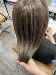 白髪ぼかしハイライトケアカラー/ブリーチ/ダブルカラー/池袋