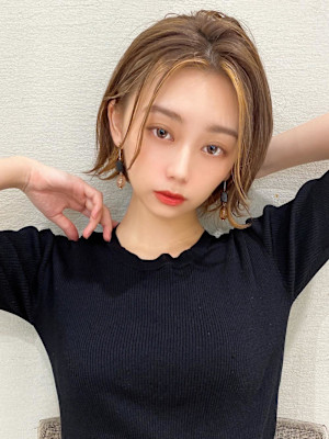 30代40代に人気の大人かわいい前髪ありのくびれショート