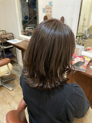 【CRESCENDO】ミディアムくびれレイヤースタイル