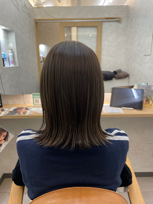 オリーブカラー