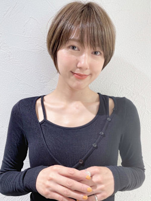 ショートボブ髪型20代30代40代50代前髪あり前髪無し丸顔
