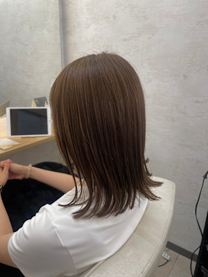 ベージュカラー