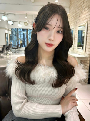 イメチェン髪質改善美髪韓国風巻き前髪顔周りヘア