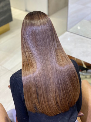 縮毛矯正ツヤツヤストレート髪質改善前髪なし前髪あり表参道