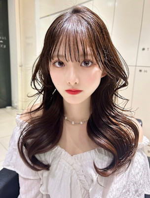 イメチェン髪質改善美髪韓国風巻き前髪顔周りヘア