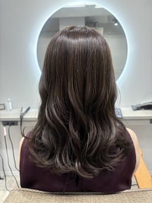 サンドベージュ